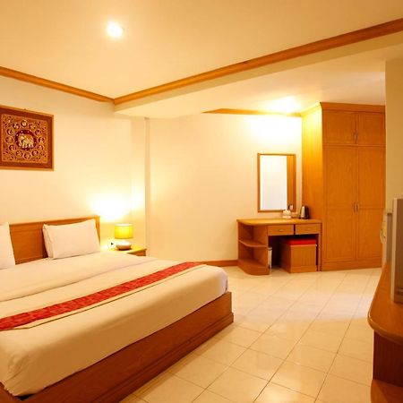 Casa Jip Guesthouse Patong Eksteriør billede