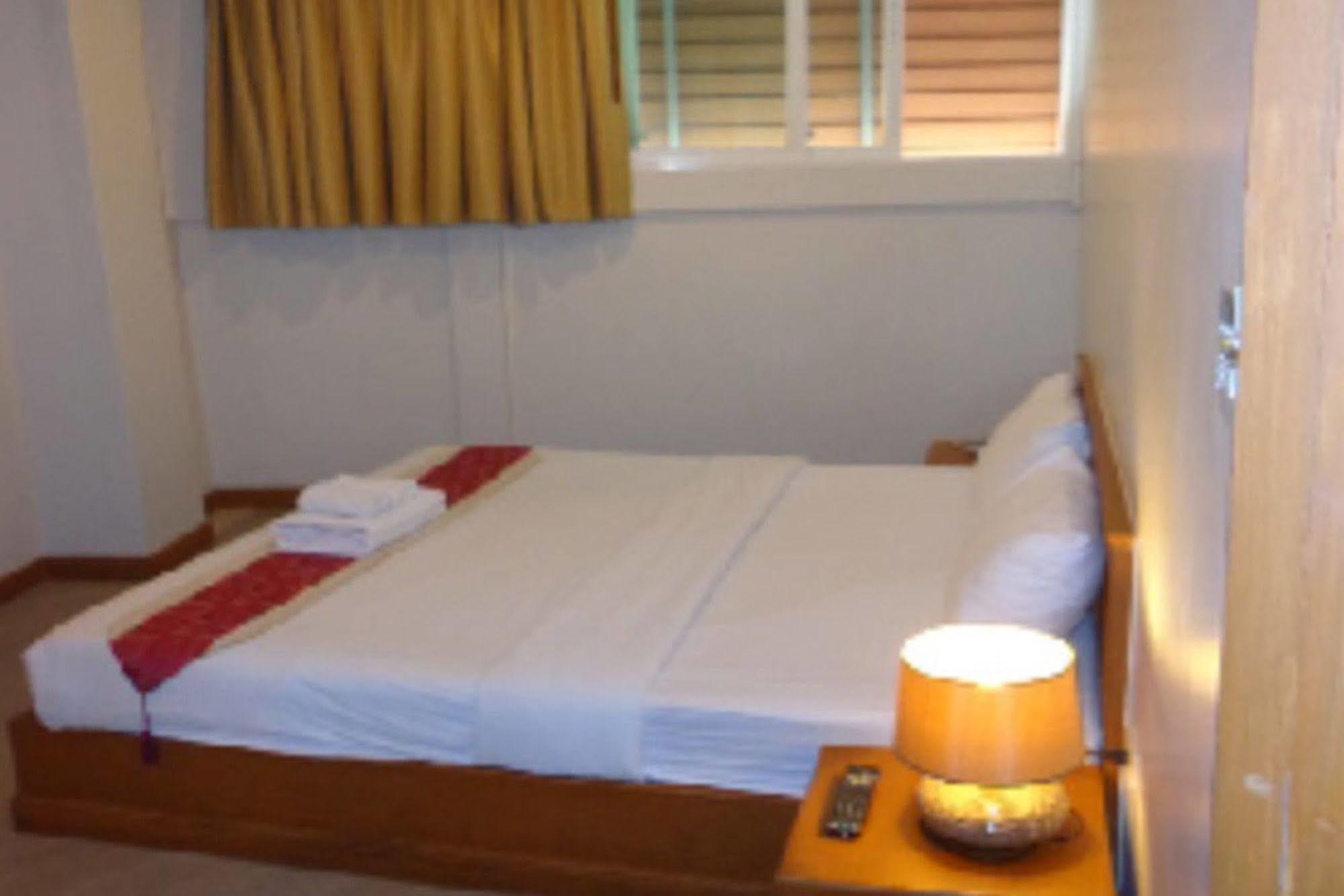 Casa Jip Guesthouse Patong Eksteriør billede