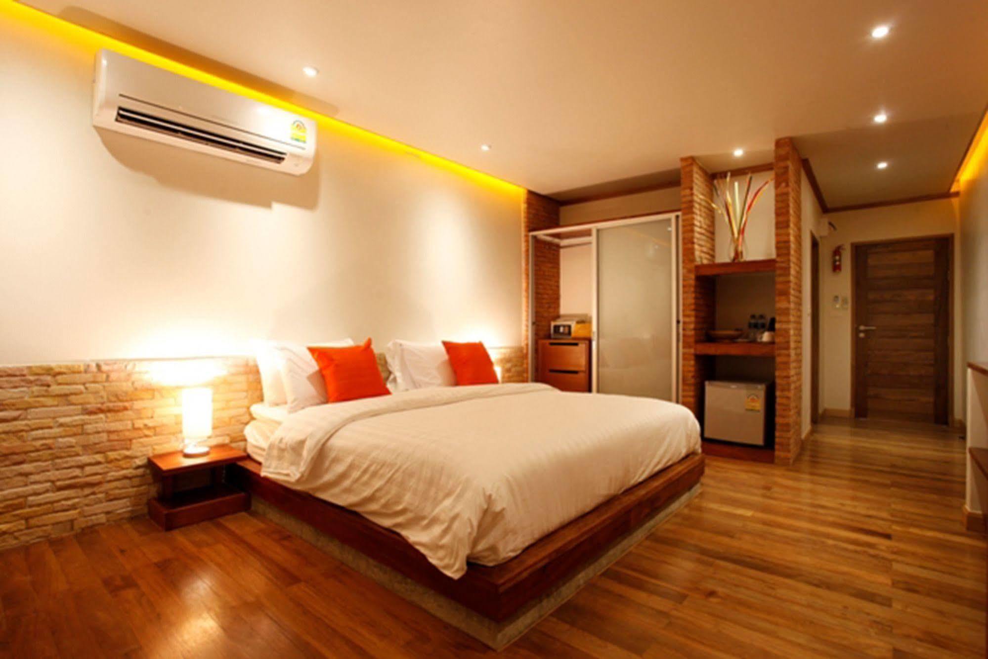 Casa Jip Guesthouse Patong Eksteriør billede