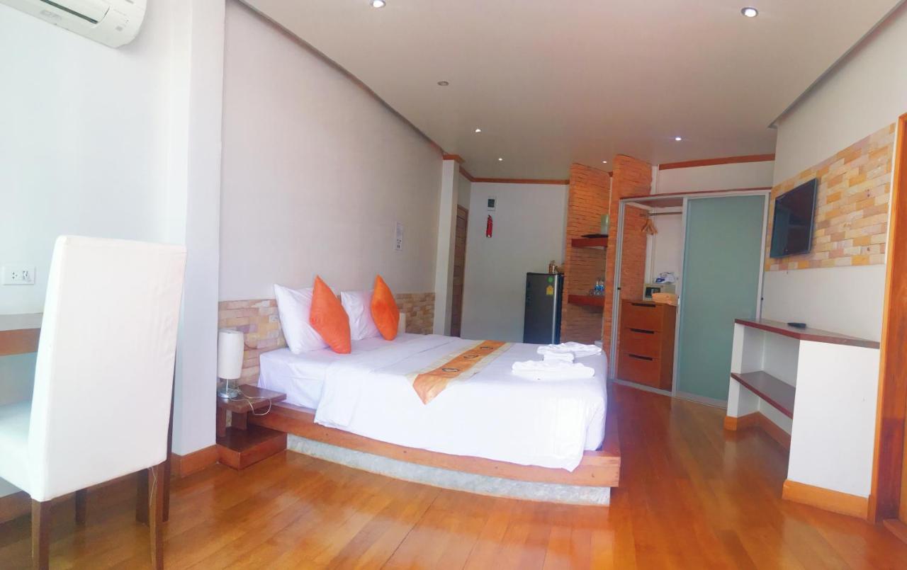 Casa Jip Guesthouse Patong Eksteriør billede