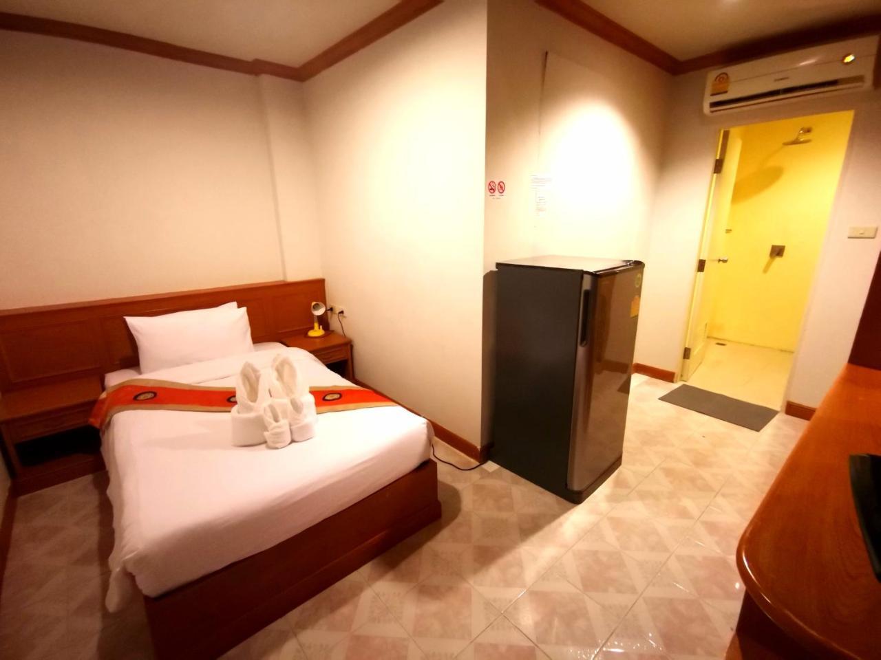 Casa Jip Guesthouse Patong Eksteriør billede